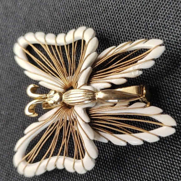 2/$45 Vintage Butterfly Duo Pendants - Picture 11 of 15